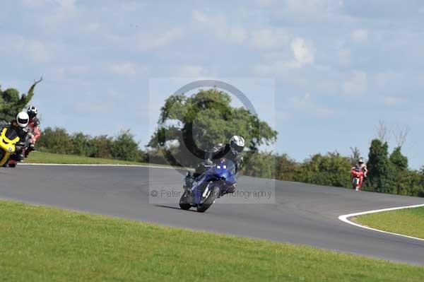 Motorcycle action photographs;Trackday digital images;event digital images;eventdigitalimages;no limits trackday;peter wileman photography;snetterton;snetterton circuit norfolk;snetterton photographs;trackday;trackday photos