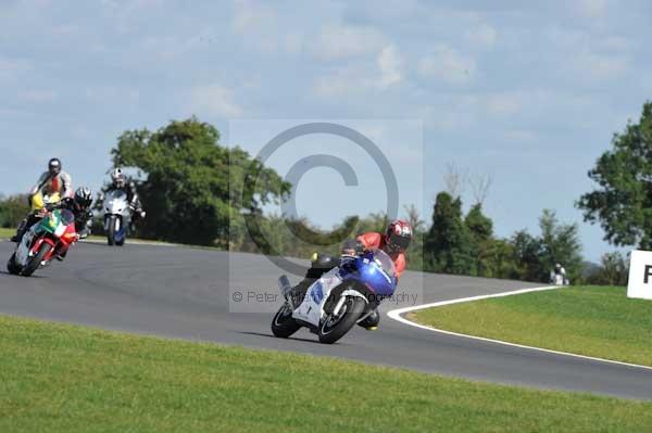 Motorcycle action photographs;Trackday digital images;event digital images;eventdigitalimages;no limits trackday;peter wileman photography;snetterton;snetterton circuit norfolk;snetterton photographs;trackday;trackday photos