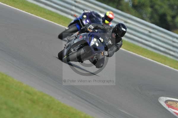 Motorcycle action photographs;Trackday digital images;event digital images;eventdigitalimages;no limits trackday;peter wileman photography;snetterton;snetterton circuit norfolk;snetterton photographs;trackday;trackday photos
