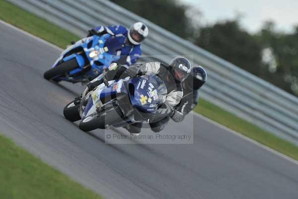 Motorcycle action photographs;Trackday digital images;event digital images;eventdigitalimages;no limits trackday;peter wileman photography;snetterton;snetterton circuit norfolk;snetterton photographs;trackday;trackday photos