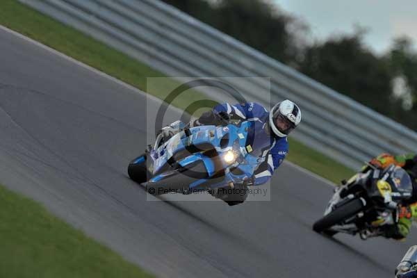 Motorcycle action photographs;Trackday digital images;event digital images;eventdigitalimages;no limits trackday;peter wileman photography;snetterton;snetterton circuit norfolk;snetterton photographs;trackday;trackday photos