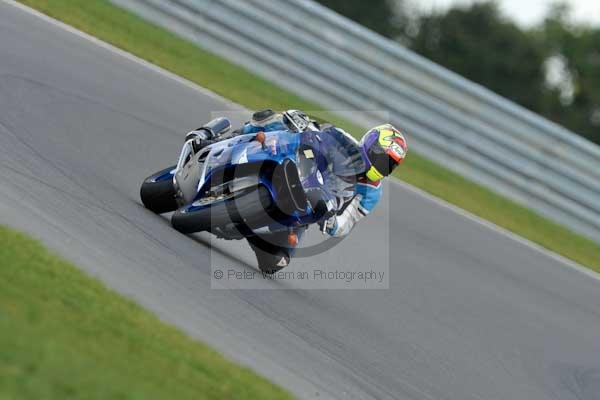 Motorcycle action photographs;Trackday digital images;event digital images;eventdigitalimages;no limits trackday;peter wileman photography;snetterton;snetterton circuit norfolk;snetterton photographs;trackday;trackday photos
