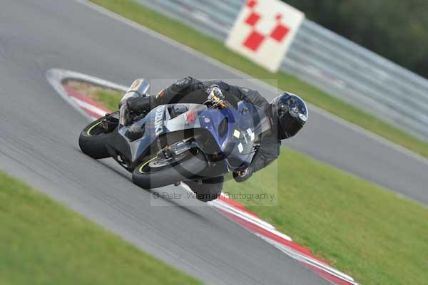 Motorcycle action photographs;Trackday digital images;event digital images;eventdigitalimages;no limits trackday;peter wileman photography;snetterton;snetterton circuit norfolk;snetterton photographs;trackday;trackday photos