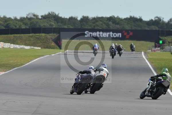 Motorcycle action photographs;Trackday digital images;event digital images;eventdigitalimages;no limits trackday;peter wileman photography;snetterton;snetterton circuit norfolk;snetterton photographs;trackday;trackday photos