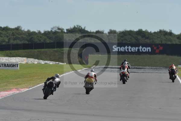 Motorcycle action photographs;Trackday digital images;event digital images;eventdigitalimages;no limits trackday;peter wileman photography;snetterton;snetterton circuit norfolk;snetterton photographs;trackday;trackday photos