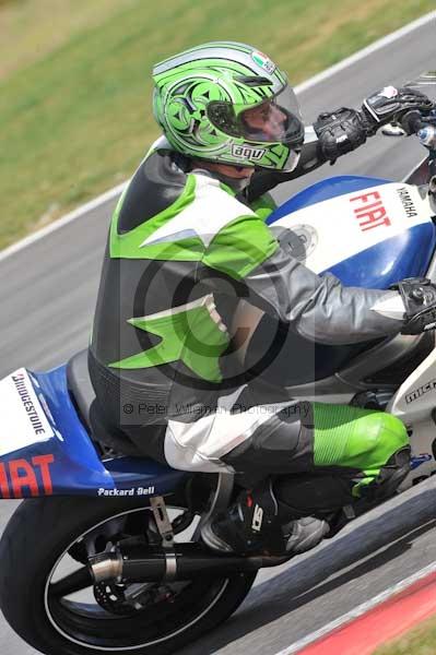 Motorcycle action photographs;Trackday digital images;event digital images;eventdigitalimages;no limits trackday;peter wileman photography;snetterton;snetterton circuit norfolk;snetterton photographs;trackday;trackday photos