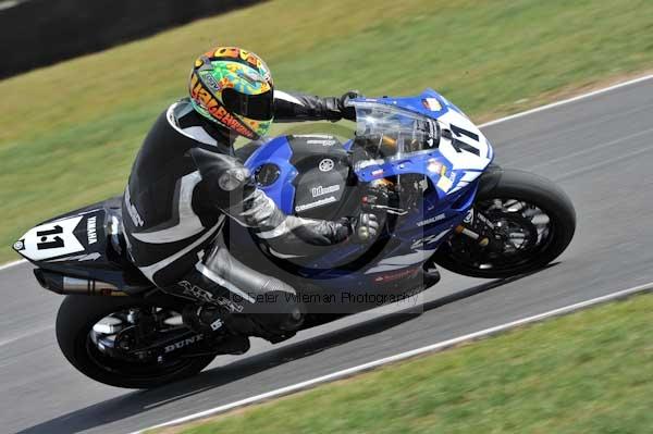 Motorcycle action photographs;Trackday digital images;event digital images;eventdigitalimages;no limits trackday;peter wileman photography;snetterton;snetterton circuit norfolk;snetterton photographs;trackday;trackday photos