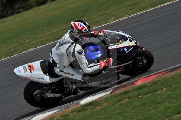 Motorcycle action photographs;Trackday digital images;event digital images;eventdigitalimages;no limits trackday;peter wileman photography;snetterton;snetterton circuit norfolk;snetterton photographs;trackday;trackday photos