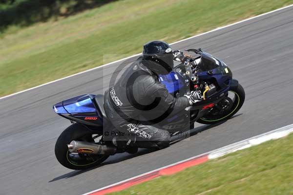Motorcycle action photographs;Trackday digital images;event digital images;eventdigitalimages;no limits trackday;peter wileman photography;snetterton;snetterton circuit norfolk;snetterton photographs;trackday;trackday photos