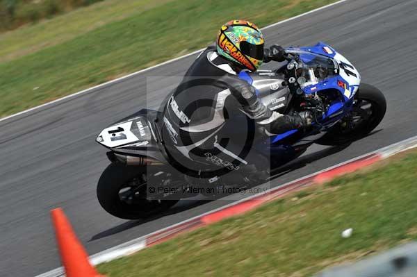 Motorcycle action photographs;Trackday digital images;event digital images;eventdigitalimages;no limits trackday;peter wileman photography;snetterton;snetterton circuit norfolk;snetterton photographs;trackday;trackday photos