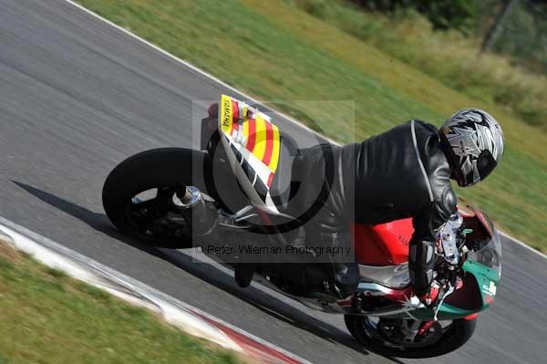 Motorcycle action photographs;Trackday digital images;event digital images;eventdigitalimages;no limits trackday;peter wileman photography;snetterton;snetterton circuit norfolk;snetterton photographs;trackday;trackday photos