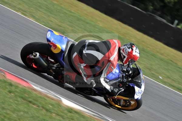 Motorcycle action photographs;Trackday digital images;event digital images;eventdigitalimages;no limits trackday;peter wileman photography;snetterton;snetterton circuit norfolk;snetterton photographs;trackday;trackday photos