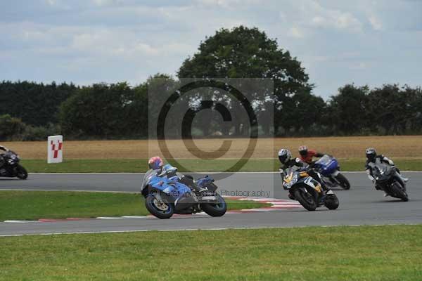 Motorcycle action photographs;Trackday digital images;event digital images;eventdigitalimages;no limits trackday;peter wileman photography;snetterton;snetterton circuit norfolk;snetterton photographs;trackday;trackday photos