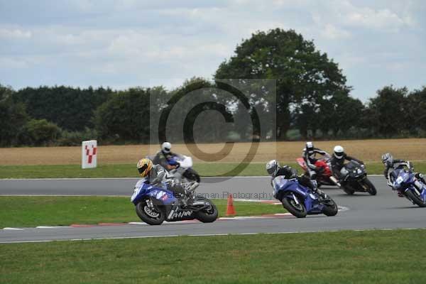 Motorcycle action photographs;Trackday digital images;event digital images;eventdigitalimages;no limits trackday;peter wileman photography;snetterton;snetterton circuit norfolk;snetterton photographs;trackday;trackday photos