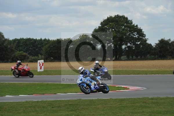 Motorcycle action photographs;Trackday digital images;event digital images;eventdigitalimages;no limits trackday;peter wileman photography;snetterton;snetterton circuit norfolk;snetterton photographs;trackday;trackday photos