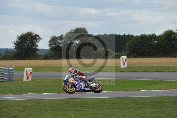 Motorcycle action photographs;Trackday digital images;event digital images;eventdigitalimages;no limits trackday;peter wileman photography;snetterton;snetterton circuit norfolk;snetterton photographs;trackday;trackday photos