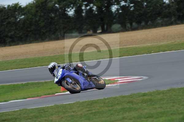 Motorcycle action photographs;Trackday digital images;event digital images;eventdigitalimages;no limits trackday;peter wileman photography;snetterton;snetterton circuit norfolk;snetterton photographs;trackday;trackday photos