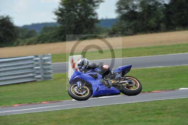 Motorcycle action photographs;Trackday digital images;event digital images;eventdigitalimages;no limits trackday;peter wileman photography;snetterton;snetterton circuit norfolk;snetterton photographs;trackday;trackday photos