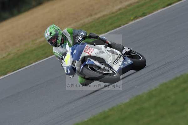 Motorcycle action photographs;Trackday digital images;event digital images;eventdigitalimages;no limits trackday;peter wileman photography;snetterton;snetterton circuit norfolk;snetterton photographs;trackday;trackday photos