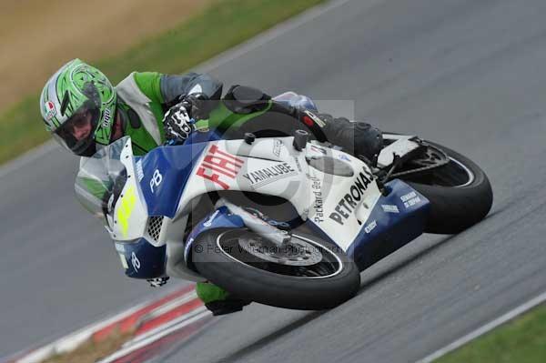 Motorcycle action photographs;Trackday digital images;event digital images;eventdigitalimages;no limits trackday;peter wileman photography;snetterton;snetterton circuit norfolk;snetterton photographs;trackday;trackday photos