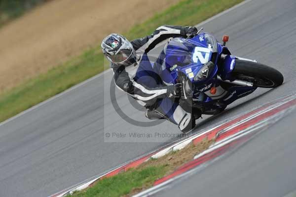Motorcycle action photographs;Trackday digital images;event digital images;eventdigitalimages;no limits trackday;peter wileman photography;snetterton;snetterton circuit norfolk;snetterton photographs;trackday;trackday photos