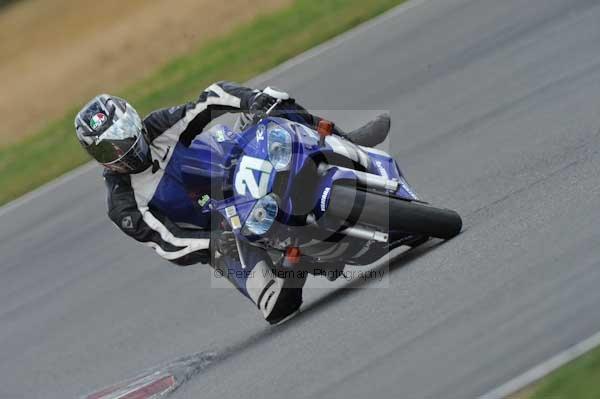 Motorcycle action photographs;Trackday digital images;event digital images;eventdigitalimages;no limits trackday;peter wileman photography;snetterton;snetterton circuit norfolk;snetterton photographs;trackday;trackday photos