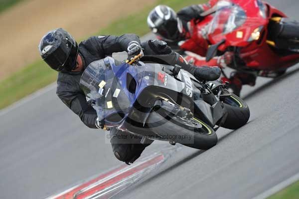 Motorcycle action photographs;Trackday digital images;event digital images;eventdigitalimages;no limits trackday;peter wileman photography;snetterton;snetterton circuit norfolk;snetterton photographs;trackday;trackday photos