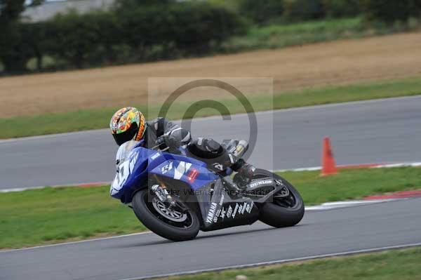 Motorcycle action photographs;Trackday digital images;event digital images;eventdigitalimages;no limits trackday;peter wileman photography;snetterton;snetterton circuit norfolk;snetterton photographs;trackday;trackday photos