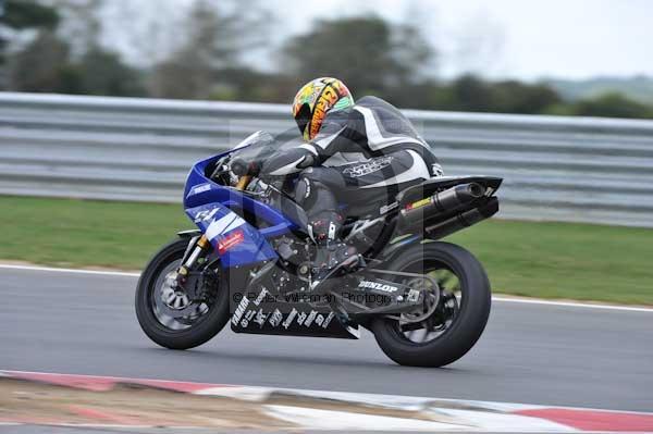 Motorcycle action photographs;Trackday digital images;event digital images;eventdigitalimages;no limits trackday;peter wileman photography;snetterton;snetterton circuit norfolk;snetterton photographs;trackday;trackday photos