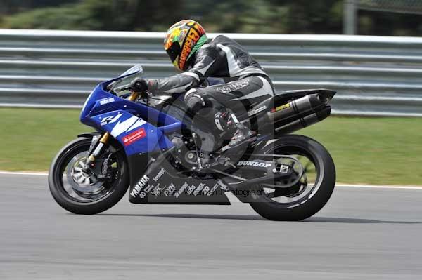 Motorcycle action photographs;Trackday digital images;event digital images;eventdigitalimages;no limits trackday;peter wileman photography;snetterton;snetterton circuit norfolk;snetterton photographs;trackday;trackday photos