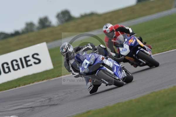 Motorcycle action photographs;Trackday digital images;event digital images;eventdigitalimages;no limits trackday;peter wileman photography;snetterton;snetterton circuit norfolk;snetterton photographs;trackday;trackday photos