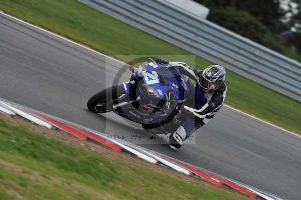 Motorcycle action photographs;Trackday digital images;event digital images;eventdigitalimages;no limits trackday;peter wileman photography;snetterton;snetterton circuit norfolk;snetterton photographs;trackday;trackday photos