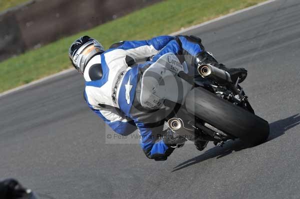 Motorcycle action photographs;Trackday digital images;event digital images;eventdigitalimages;no limits trackday;peter wileman photography;snetterton;snetterton circuit norfolk;snetterton photographs;trackday;trackday photos