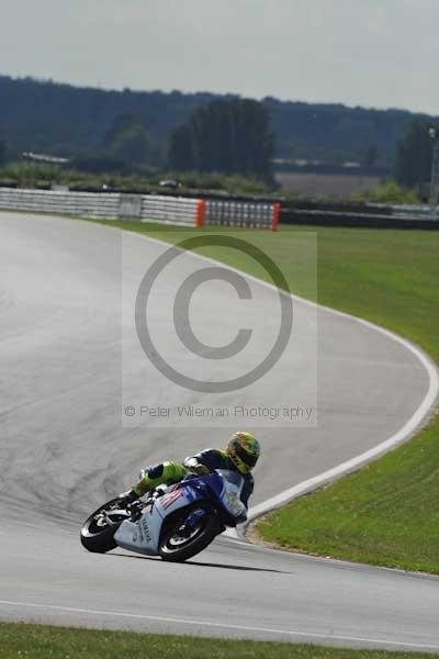 Motorcycle action photographs;Trackday digital images;event digital images;eventdigitalimages;no limits trackday;peter wileman photography;snetterton;snetterton circuit norfolk;snetterton photographs;trackday;trackday photos