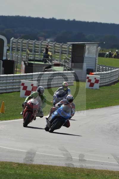 Motorcycle action photographs;Trackday digital images;event digital images;eventdigitalimages;no limits trackday;peter wileman photography;snetterton;snetterton circuit norfolk;snetterton photographs;trackday;trackday photos