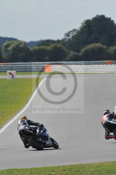 Motorcycle action photographs;Trackday digital images;event digital images;eventdigitalimages;no limits trackday;peter wileman photography;snetterton;snetterton circuit norfolk;snetterton photographs;trackday;trackday photos