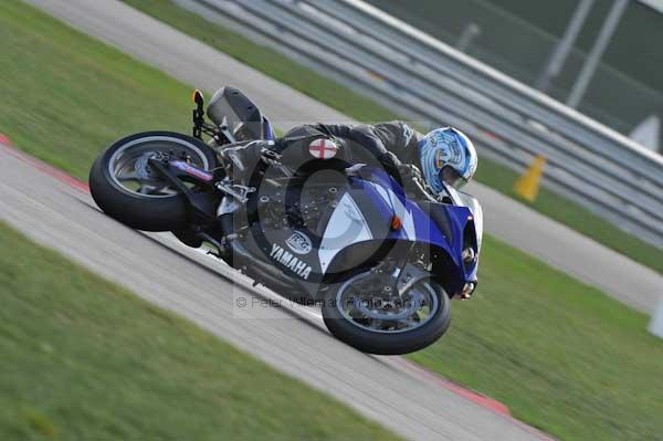 Motorcycle action photographs;Trackday digital images;event digital images;eventdigitalimages;no limits trackday;peter wileman photography;snetterton;snetterton circuit norfolk;snetterton photographs;trackday;trackday photos