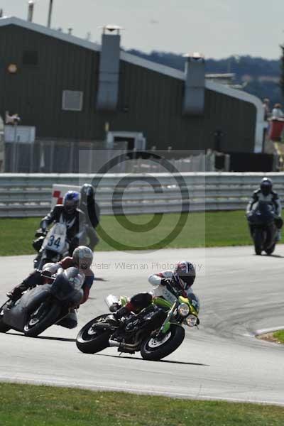 Motorcycle action photographs;Trackday digital images;event digital images;eventdigitalimages;no limits trackday;peter wileman photography;snetterton;snetterton circuit norfolk;snetterton photographs;trackday;trackday photos