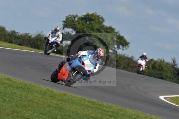 Motorcycle action photographs;Trackday digital images;event digital images;eventdigitalimages;no limits trackday;peter wileman photography;snetterton;snetterton circuit norfolk;snetterton photographs;trackday;trackday photos
