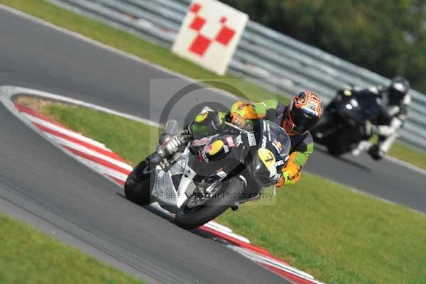 Motorcycle action photographs;Trackday digital images;event digital images;eventdigitalimages;no limits trackday;peter wileman photography;snetterton;snetterton circuit norfolk;snetterton photographs;trackday;trackday photos