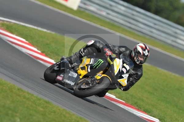Motorcycle action photographs;Trackday digital images;event digital images;eventdigitalimages;no limits trackday;peter wileman photography;snetterton;snetterton circuit norfolk;snetterton photographs;trackday;trackday photos