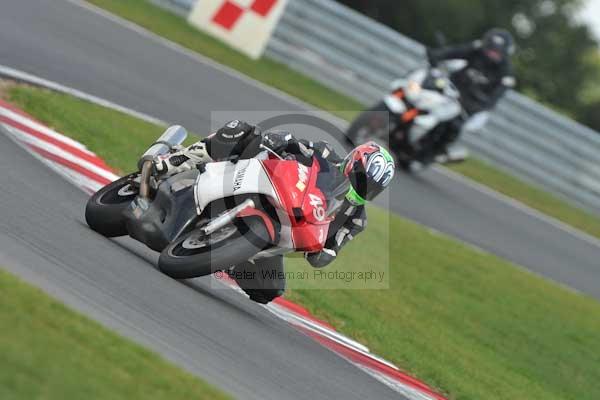 Motorcycle action photographs;Trackday digital images;event digital images;eventdigitalimages;no limits trackday;peter wileman photography;snetterton;snetterton circuit norfolk;snetterton photographs;trackday;trackday photos