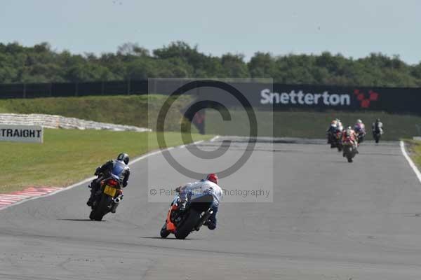 Motorcycle action photographs;Trackday digital images;event digital images;eventdigitalimages;no limits trackday;peter wileman photography;snetterton;snetterton circuit norfolk;snetterton photographs;trackday;trackday photos