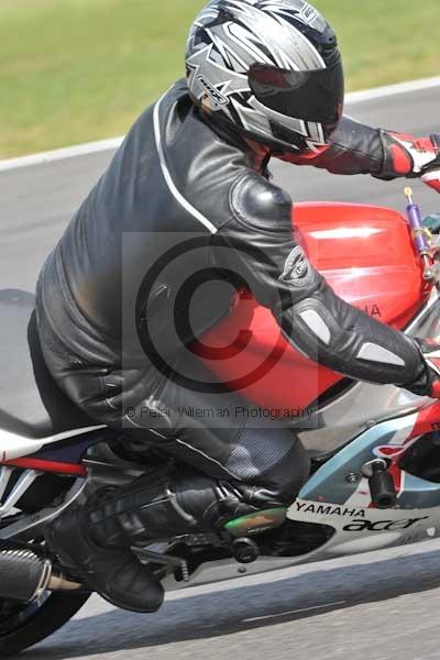 Motorcycle action photographs;Trackday digital images;event digital images;eventdigitalimages;no limits trackday;peter wileman photography;snetterton;snetterton circuit norfolk;snetterton photographs;trackday;trackday photos