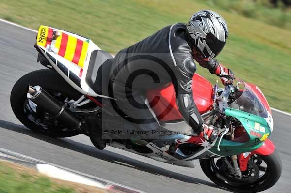 Motorcycle action photographs;Trackday digital images;event digital images;eventdigitalimages;no limits trackday;peter wileman photography;snetterton;snetterton circuit norfolk;snetterton photographs;trackday;trackday photos