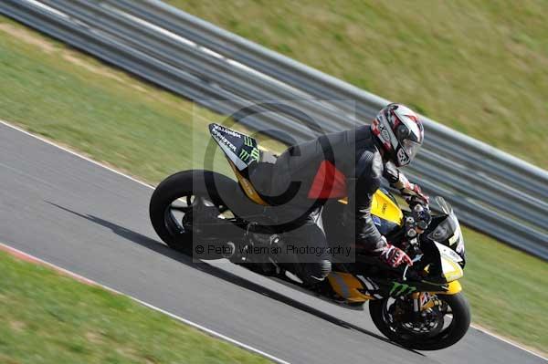 Motorcycle action photographs;Trackday digital images;event digital images;eventdigitalimages;no limits trackday;peter wileman photography;snetterton;snetterton circuit norfolk;snetterton photographs;trackday;trackday photos