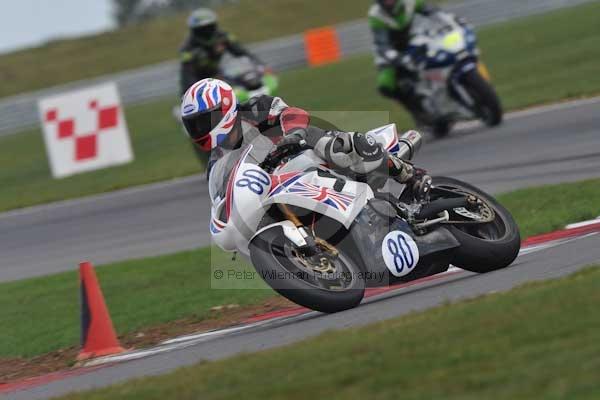 Motorcycle action photographs;Trackday digital images;event digital images;eventdigitalimages;no limits trackday;peter wileman photography;snetterton;snetterton circuit norfolk;snetterton photographs;trackday;trackday photos