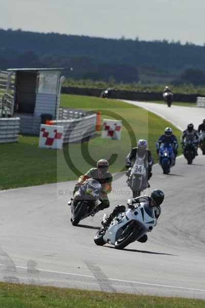 Motorcycle action photographs;Trackday digital images;event digital images;eventdigitalimages;no limits trackday;peter wileman photography;snetterton;snetterton circuit norfolk;snetterton photographs;trackday;trackday photos