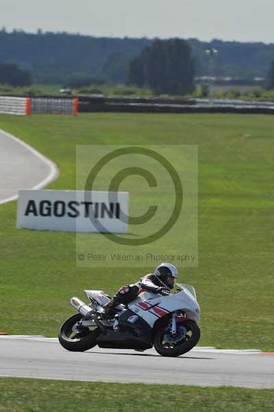 Motorcycle action photographs;Trackday digital images;event digital images;eventdigitalimages;no limits trackday;peter wileman photography;snetterton;snetterton circuit norfolk;snetterton photographs;trackday;trackday photos