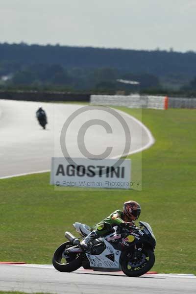 Motorcycle action photographs;Trackday digital images;event digital images;eventdigitalimages;no limits trackday;peter wileman photography;snetterton;snetterton circuit norfolk;snetterton photographs;trackday;trackday photos